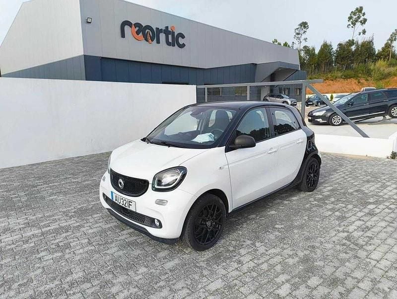 Branco Usado 2019 Smart ForFour Electric Drive Passion Citadino | € 12.950 (Preço justo) - Imagem 1/4
