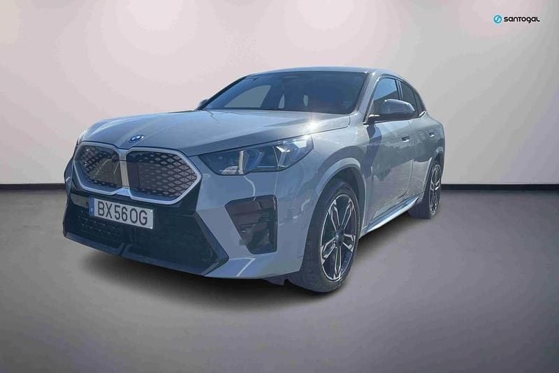 Branco Novo 2025 BMW iX2 Comfort Edition SUV | € 54.510 (Super Preço) - Imagem 1/4