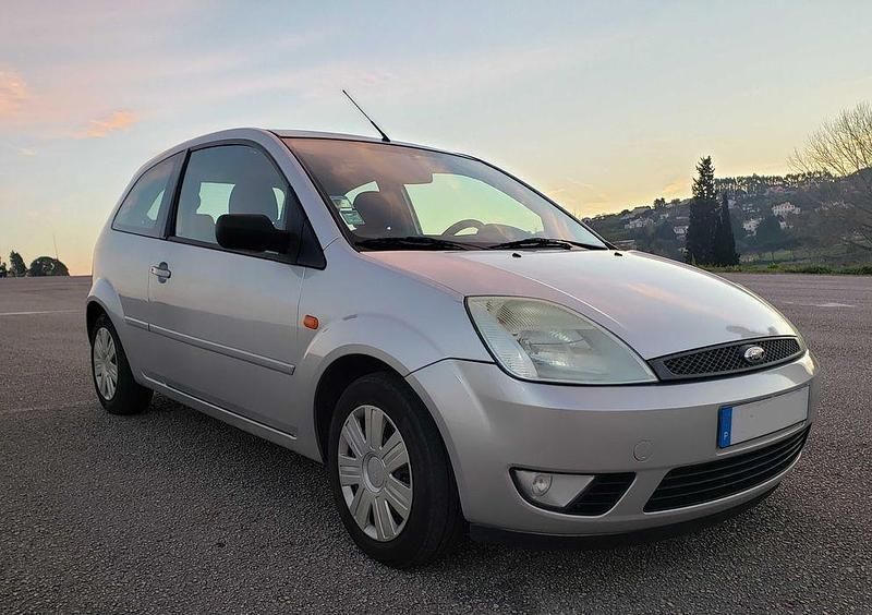 Usado 2003 Ford Fiesta Trend Citadino | € 2.000 (Preço justo) - Imagem 1/4