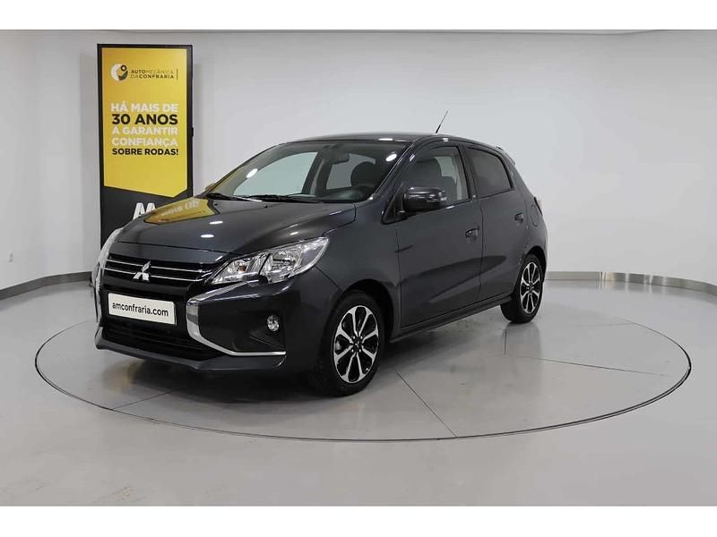 Usado Mitsubishi Space Star 71 HP (52 kW) 2024 Cinzento Citadino