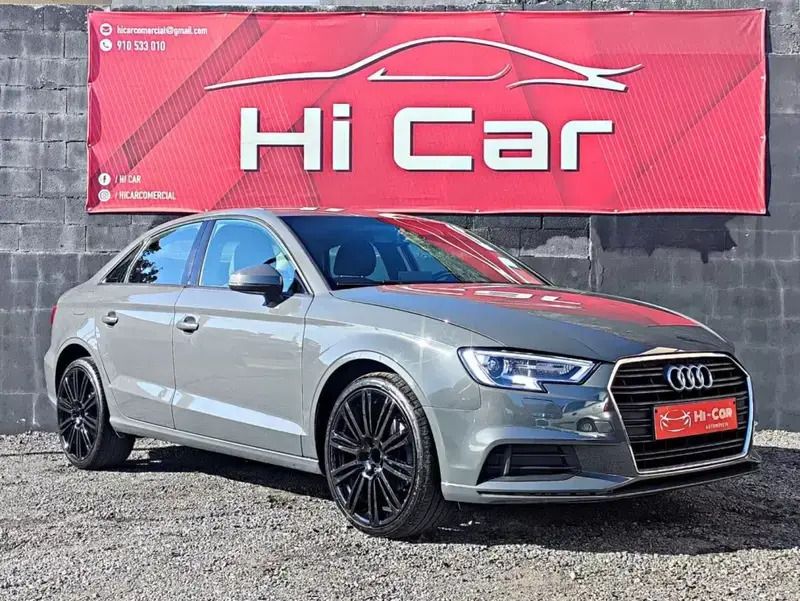 Cinzento Usado 2018 Audi A3 Sport Sedan | € 21.500 (Preço elevado) - Imagem 1/4