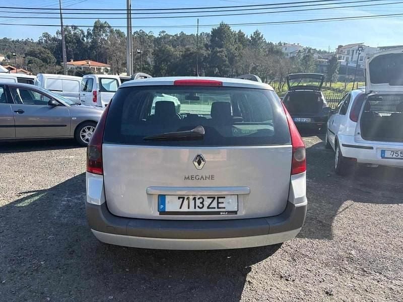 Usado Renault Mégane II 80 HP (58 kW) 2004 Cinzento Carrinha