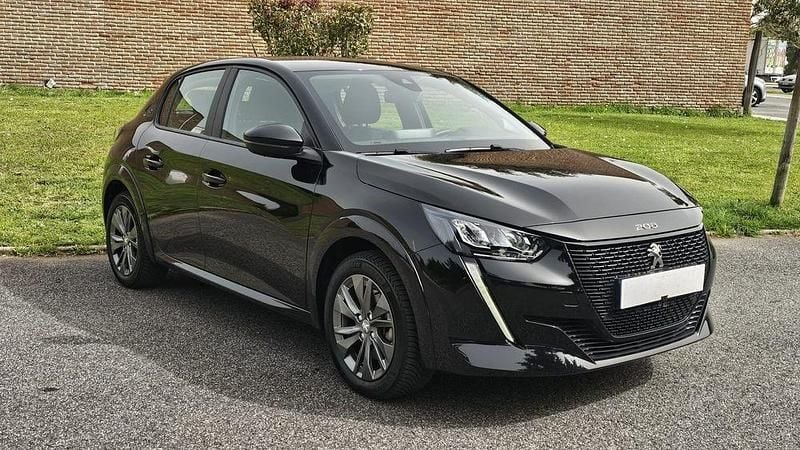 Usado Peugeot e-208 100 kW (136 HP) 2023 Citadino