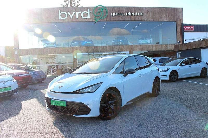Branco Usado 2022 Cupra Born Citadino | € 24.900 (Preço justo) - Imagem 1/4