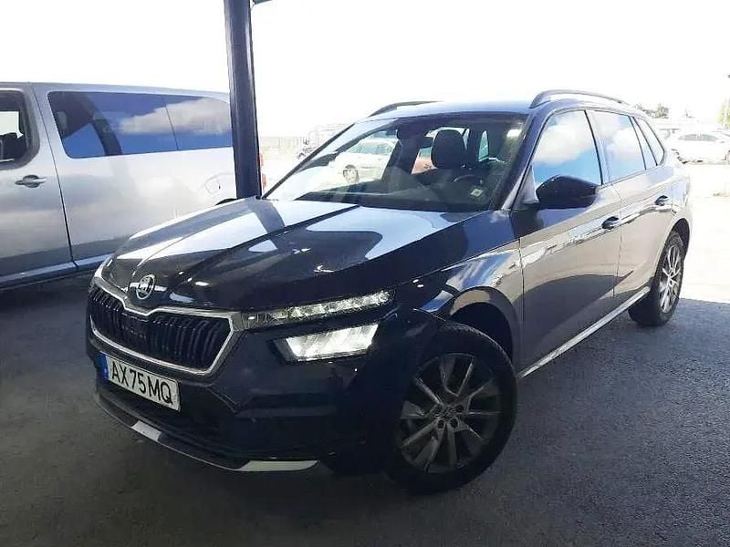 Preto Usado 2023 Skoda Kamiq Ambition SUV | € 18.990 - Imagem 1/4