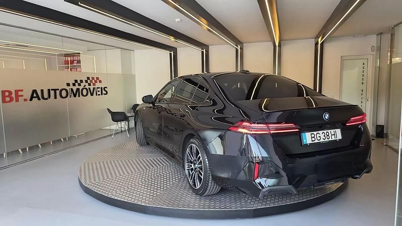 Usado BMW 530e Comfort Edition 299 HP (219 kW) 2024 Preto Coupé