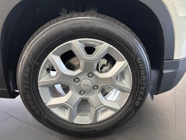 Novo Jeep Avenger Altitude 101 HP (74 kW) 2025 Branco SUV