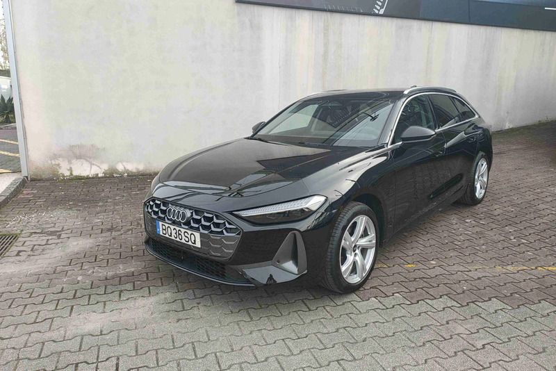 Preto Usado 2025 Audi A5 Advanced Plus Coupé | € 60.990 (Caro) - Imagem 1/4