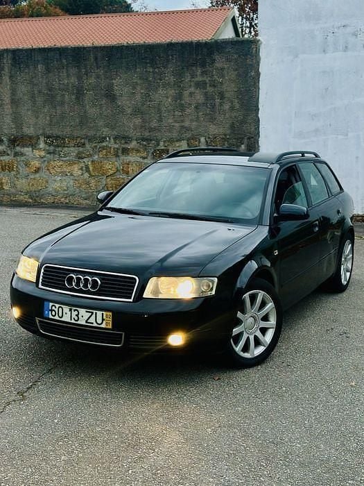 Usado 2002 Audi A4 S-Line Sedan | € 5.250 (Preço justo) - Imagem 1/4