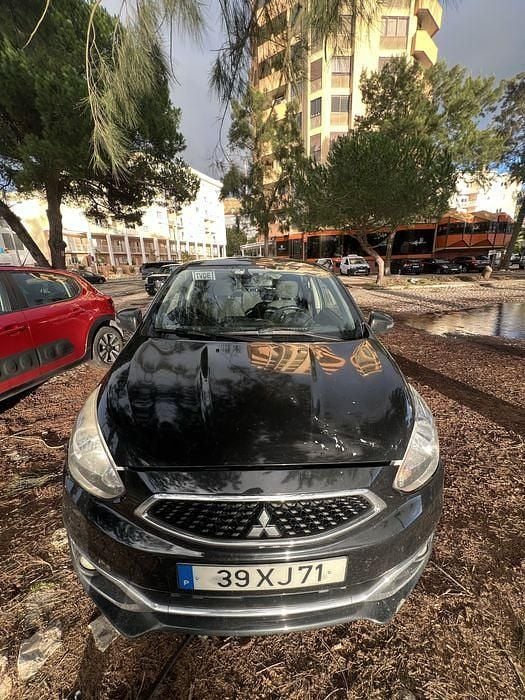 Usado 2019 Mitsubishi Space Star Sedan | € 4.980 - Imagem 1/4