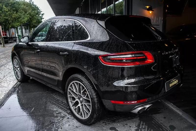 Usado Porsche Macan S 258 HP (189 kW) 2018 Preto SUV