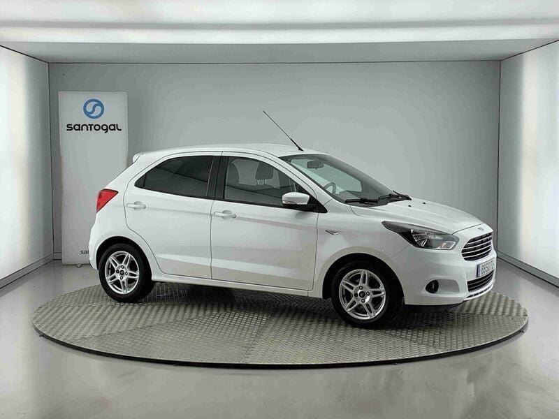 Branco Usado 2017 Ford Ka Plus Ultimate Citadino | € 12.250 (Caro) - Imagem 1/4