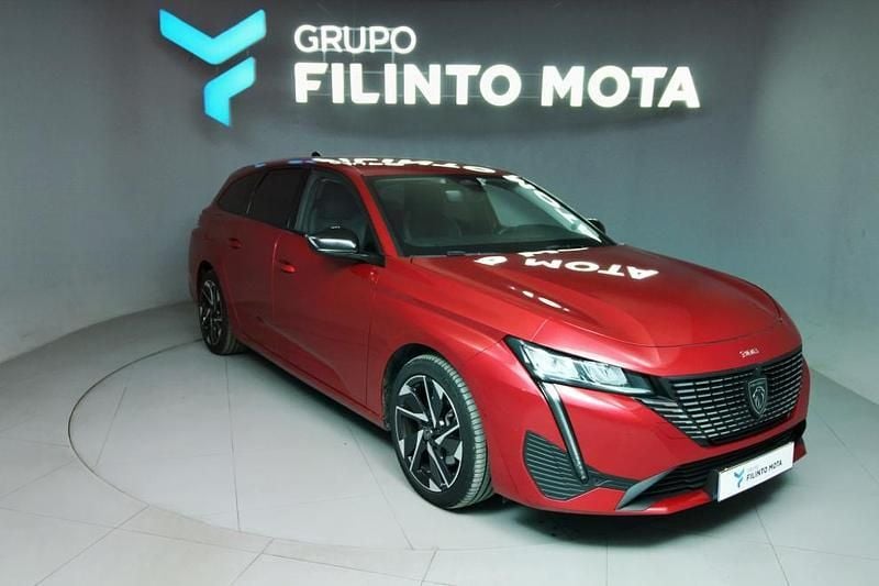 Vermelho Usado 2023 Peugeot 308 Allure Carrinha | € 25.490 (Preço justo) - Imagem 1/1