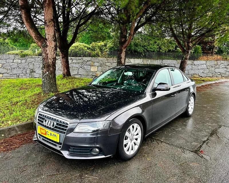 Outro Usado 2009 Audi A4 Sedan | € 11.900 (Caro) - Imagem 1/4