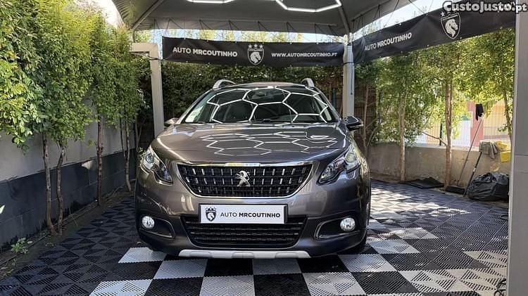 Usado Peugeot 2008 Allure 102 HP (75 kW) 2018 Cinza SUV