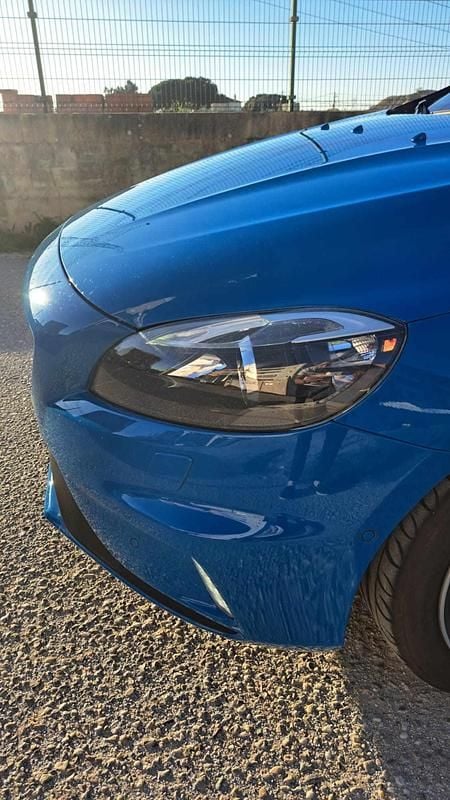 Usado Volvo V40 R-Design 114 HP (83 kW) 2013 Azul Carrinha