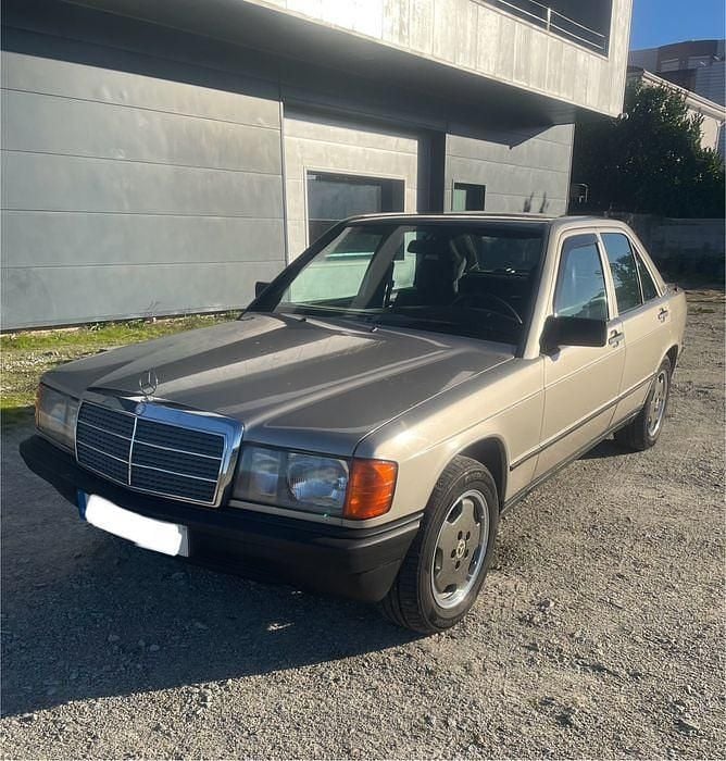 Usado 1987 Mercedes 190 Sedan | € 3.000 - Imagem 1/4