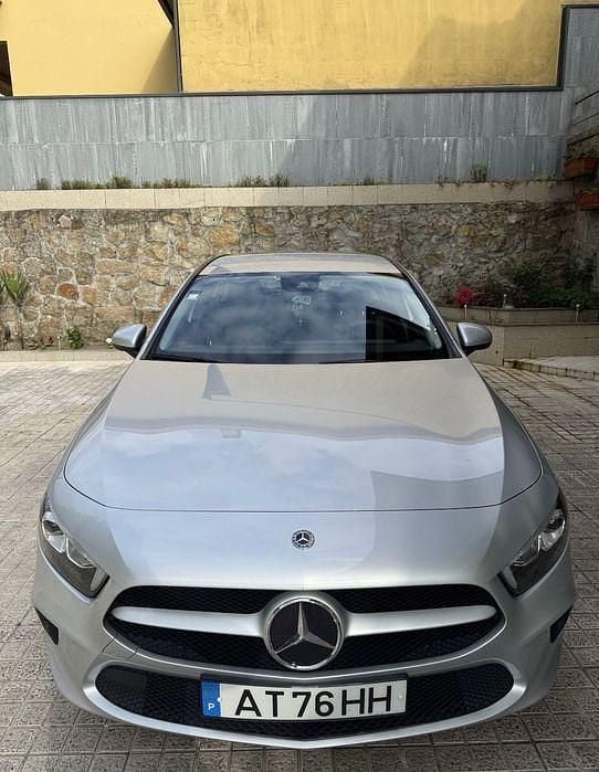 Usado 2019 Mercedes A180 Sedan | € 20.000 (Caro) - Imagem 1/4