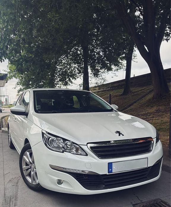 Usado 2013 Peugeot 308 Active Sedan | € 8.890 (Preço justo) - Imagem 1/4