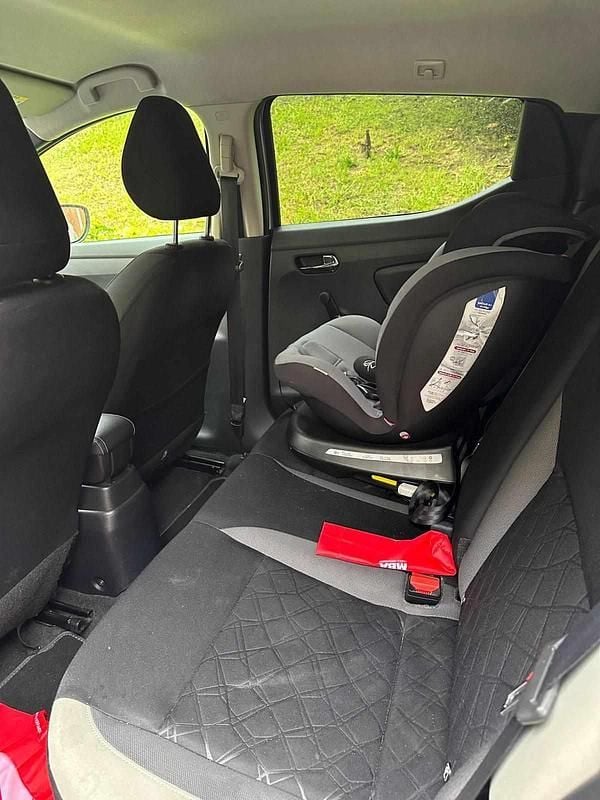 Usado Nissan Micra 90 HP (66 kW) 2017 Cinzento Citadino