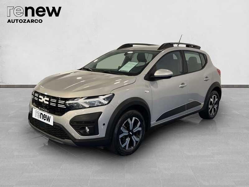 Usado Dacia Sandero Expression 90 HP (66 kW) 2024 Cinzento