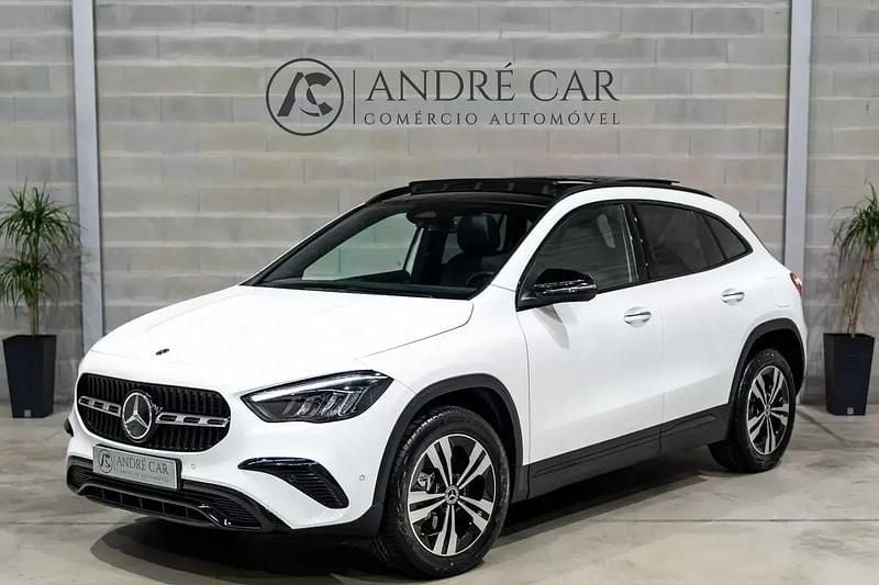 Branco Usado 2024 Mercedes GLA250 Progressive SUV | € 40.950 (Preço justo) - Imagem 1/4