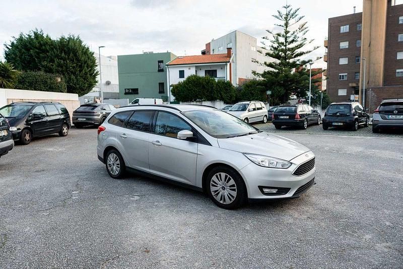 Usado Ford Focus 125 HP (91 kW) 2016 Sedan