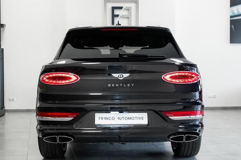 Usado Bentley Bentayga 550 HP (404 kW) 2024 Preto SUV