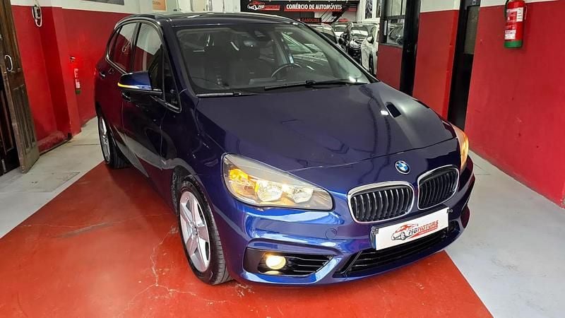 Azul Usado 2016 BMW 216 Active Tourer Sport Line Monovolume | € 15.980 (Bom preço) - Imagem 1/4