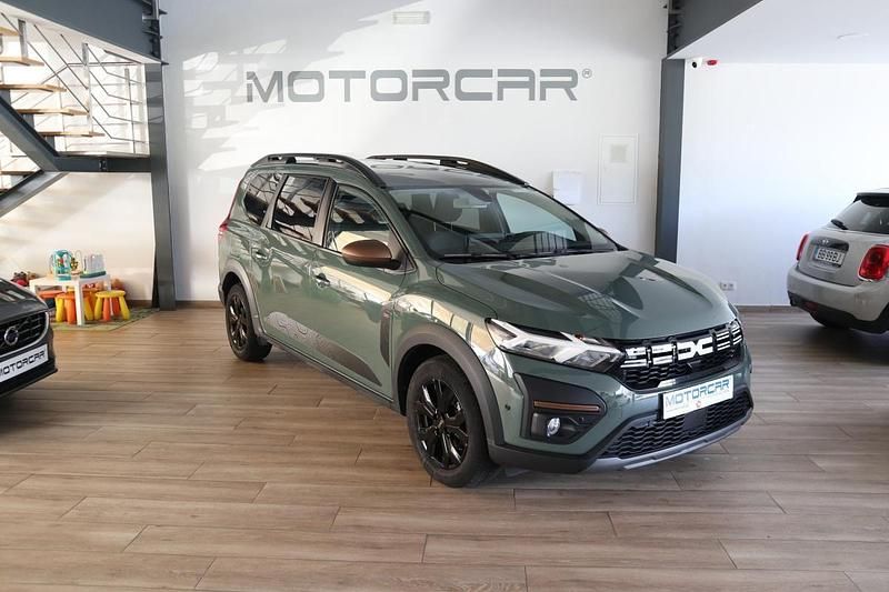 Usado Dacia Jogger Extreme 91 HP (66 kW) 2023 Verde Monovolume