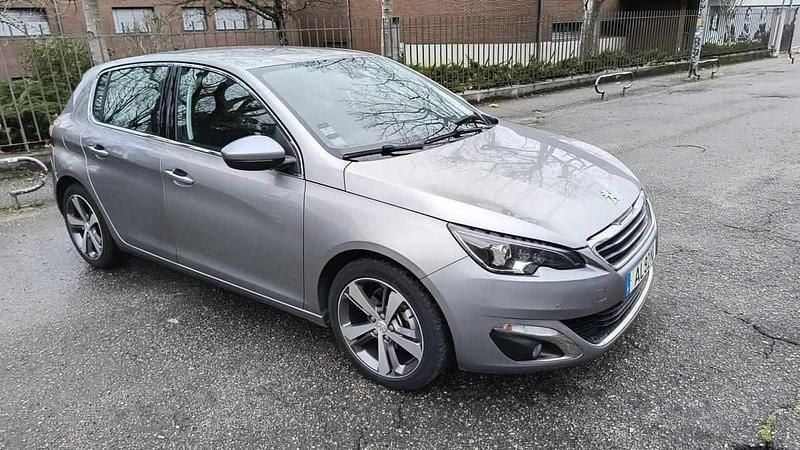 Cinzento Usado 2014 Peugeot 308 Citadino | € 7.500 (Bom preço) - Imagem 1/4
