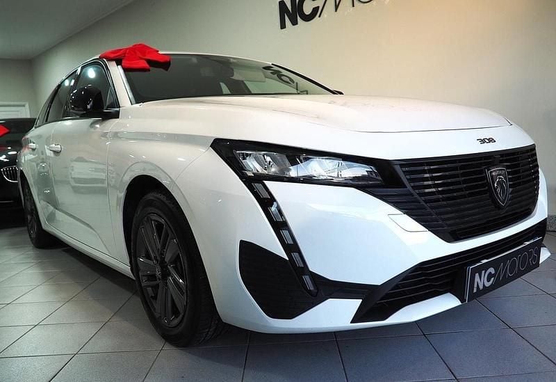 Branco Usado 2022 Peugeot 308 SW Carrinha | € 19.650 (Preço justo) - Imagem 1/4