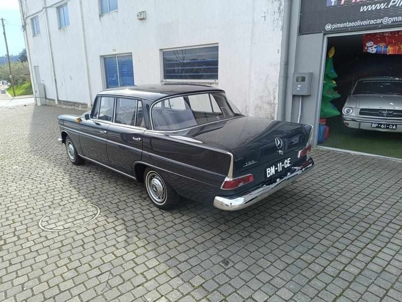 Usado Mercedes 190 80 HP (58 kW) 1965 Cinzento Sedan