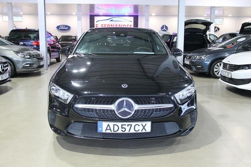 Usado Mercedes A160 90 HP (66 kW) 2020 Preto
