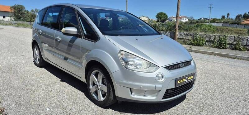 Cinzento Usado 2008 Ford S-MAX S Monovolume | € 10.950 (Caro) - Imagem 1/4