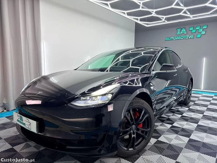 Preto Usado 2020 Tesla Model 3 Standard Range Sedan | € 18.750 (Bom preço) - Imagem 1/1