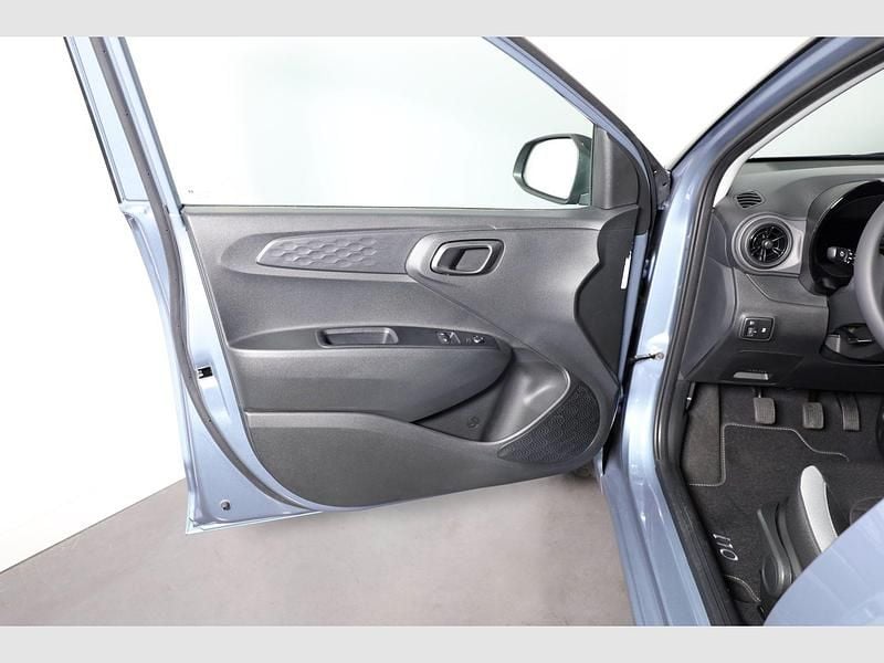 Meta blue tejadilho preto Novo 2025 Hyundai i10 Comfort Citadino | € 19.440 (Preço justo) - Imagem 1/4