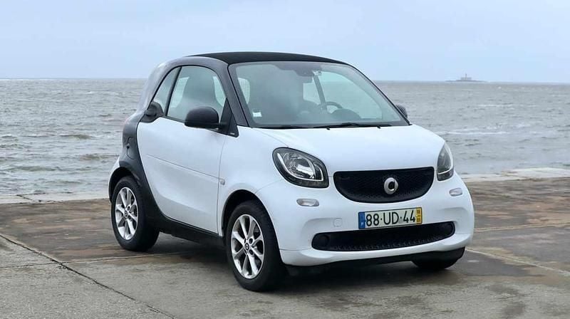 Usado Smart ForTwo Coupé 71 HP (52 kW) 2018 Branco Coupé