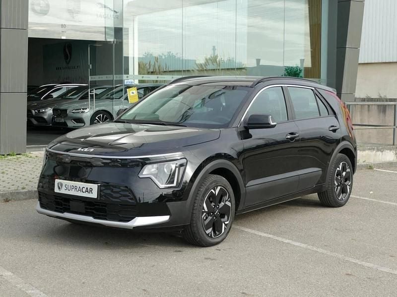 Preto Usado 2024 Kia e-Niro SUV | € 29.990 (Preço justo) - Imagem 1/4