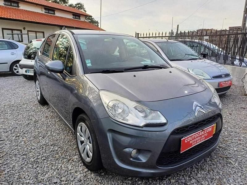 Usado Citroën C3 60 HP (44 kW) 2010 Cinzento