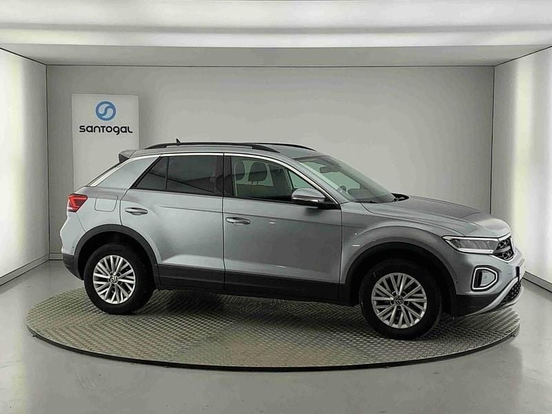 Prateado Usado 2024 VW T-Roc Life SUV | € 23.490 (Preço justo) - Imagem 1/4