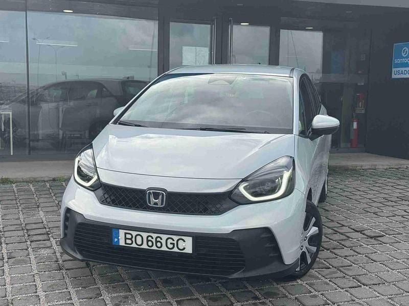Usado Honda Jazz Elegance 98 HP (72 kW) 2024 Branco Citadino