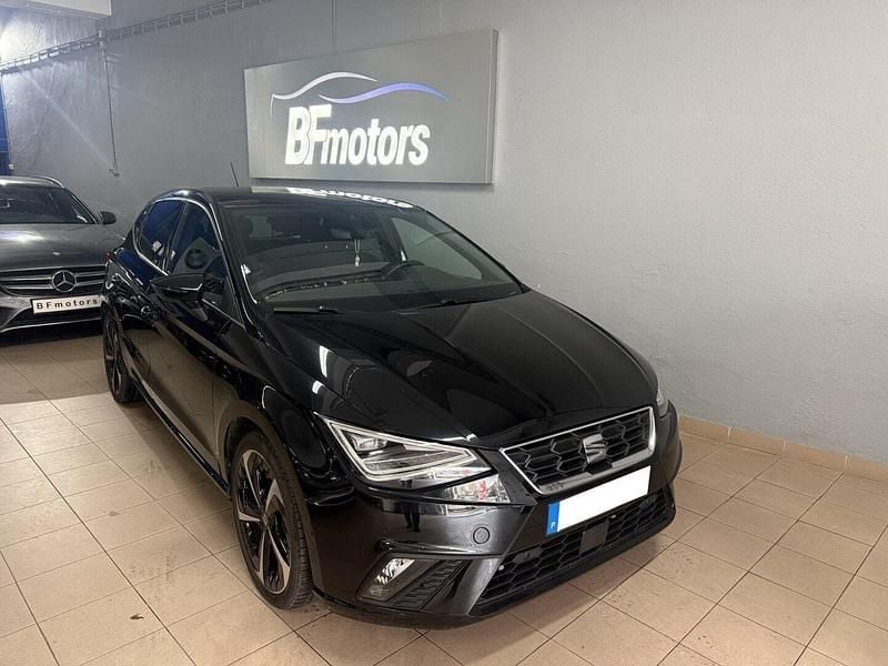 Preto Usado 2023 Seat Ibiza FR | € 15.990 (Bom preço) - Imagem 1/4