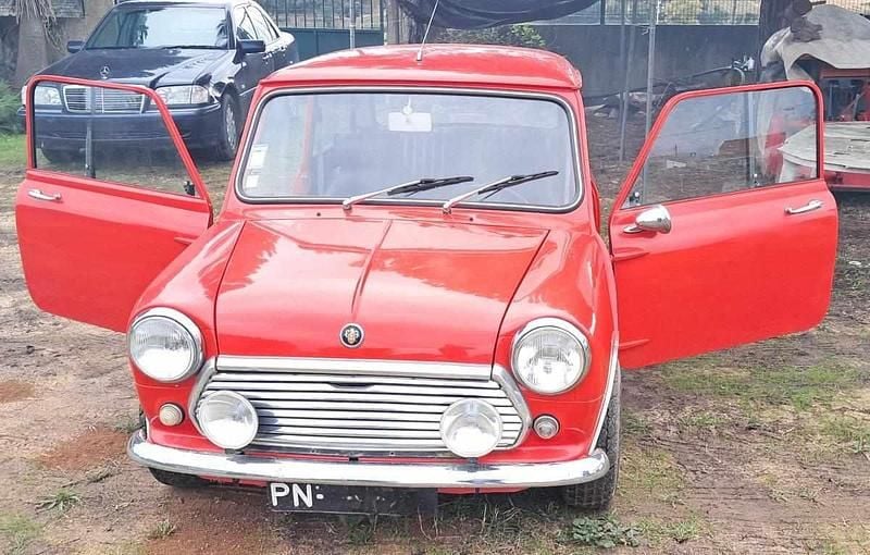 Usado Austin Mini 55 HP (40 kW) 1968 Vermelho