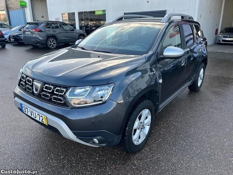 Usado Dacia Duster 114 HP (83 kW) 2018 Cinza SUV