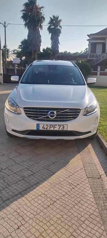 Branco Usado 2014 Volvo XC60 SUV | € 17.000 (Bom preço) - Imagem 1/4