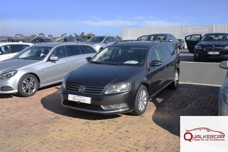 Castanho Usado 2011 VW Passat Carrinha | € 12.500 (Caro) - Imagem 1/4