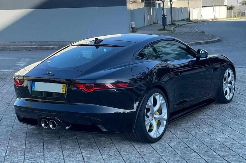 Usado Jaguar F-Type 340 HP (250 kW) 2017 Preto Coupé