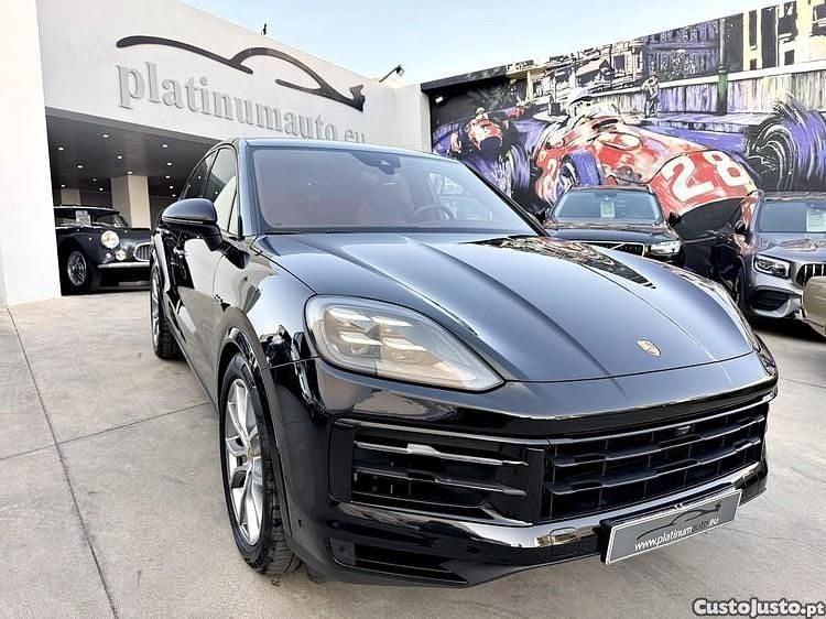 Preto Usado 2024 Porsche Cayenne SUV | € 125.950 (Super Preço) - Imagem 1/1
