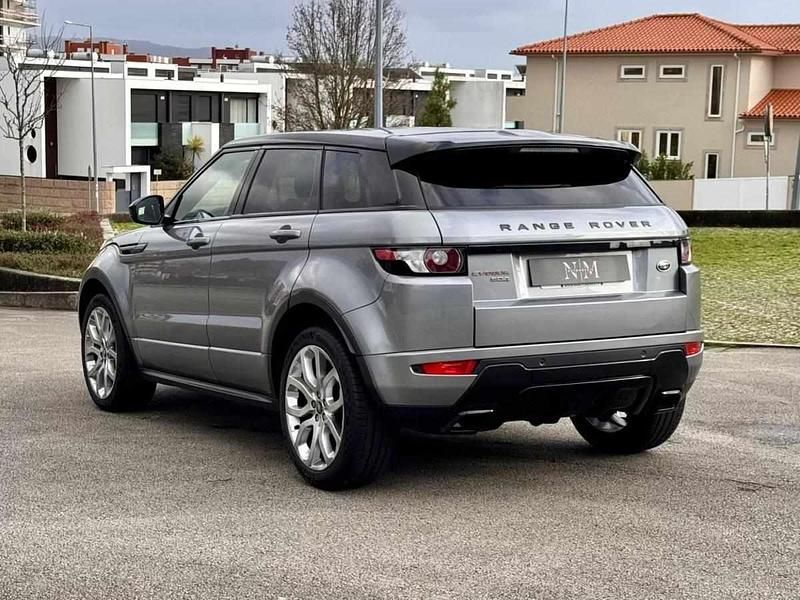 Usado Land Rover Range Rover evoque Dynamic 190 HP (139 kW) 2014 Cinza escuro SUV
